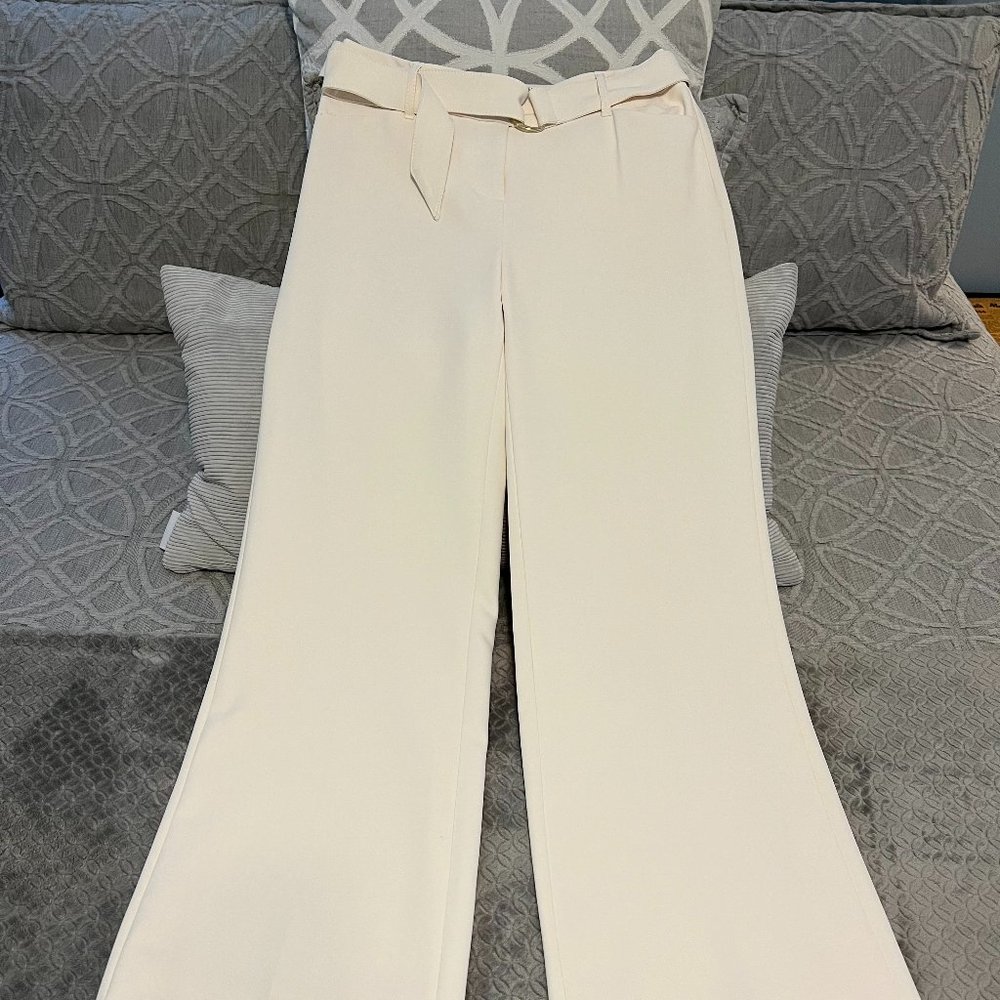 0R White House Black Market (WHBM) wide leg ecru/cream dress pants